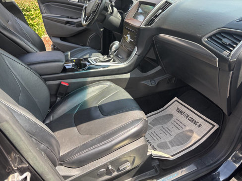 Used 2018 Ford Edge Titanium w/ Equipment Group 301A image 7