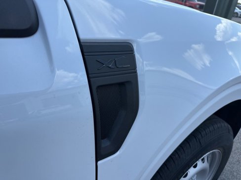 New 2025 Ford Maverick XL image 37