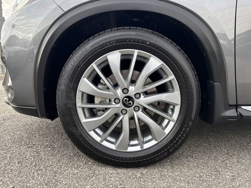New 2025 INFINITI QX50 Luxe image 8