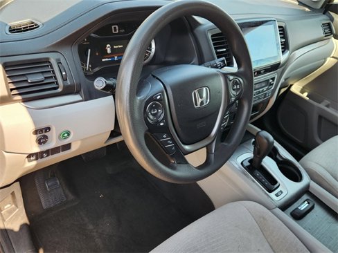 Used 2016 Honda Pilot EX image 2
