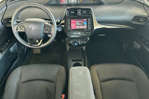 Used 2022 Toyota Prius L Eco image 10