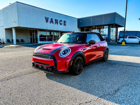 Used 2022 MINI Cooper S image 3