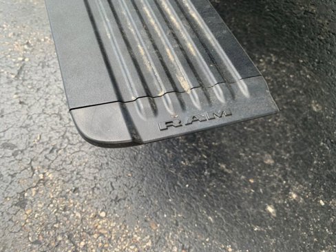 Used 2020 RAM 1500 Laramie image 15