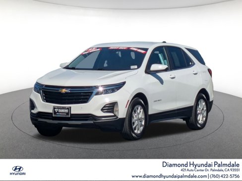 Used 2023 Chevrolet Equinox LT image 3