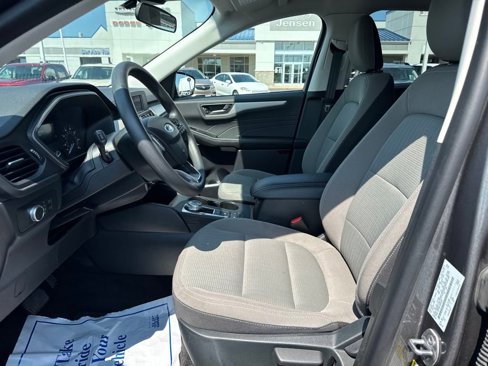 Used 2022 Ford Escape S image 9