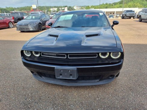 Used 2023 Dodge Challenger SXT image 8