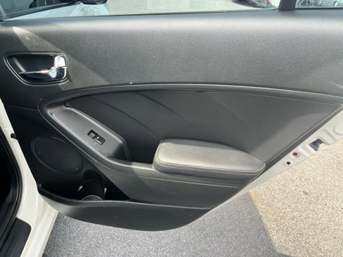 Used 2016 Kia Forte LX image 16