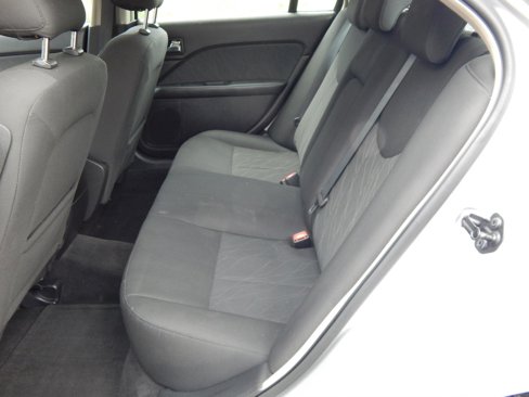 Used 2010 Mercury Milan image 11