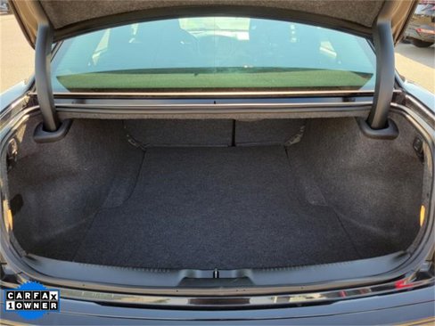 Used 2018 Chrysler 300 Touring w/ Sport Appearance Package image 6