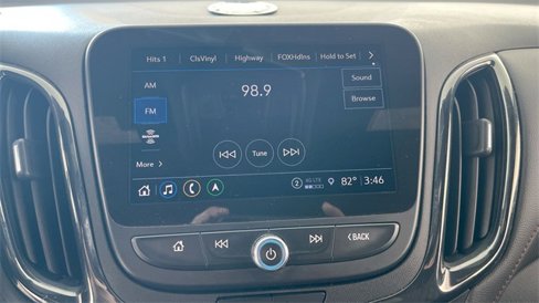 Used 2022 Chevrolet Equinox RS w/ Infotainment Package image 38