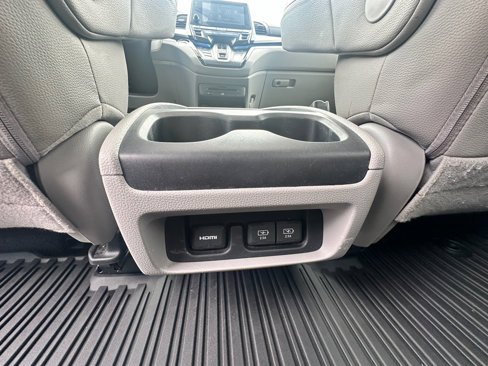 Used 2019 Honda Odyssey Elite image 17