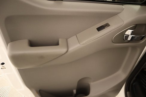 Used 2019 Nissan Frontier SV image 16