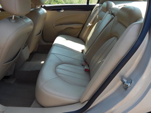 Used 2007 Buick Lucerne CXL image 12