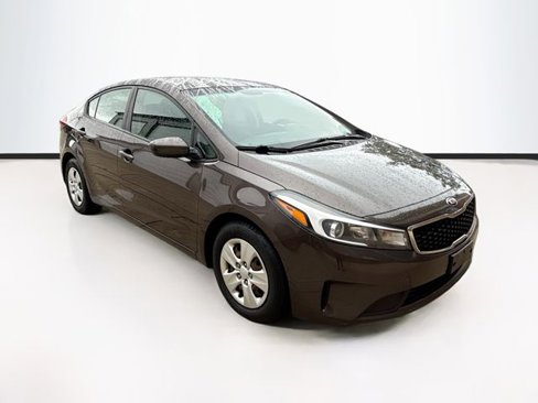 Used 2018 Kia Forte LX image 3