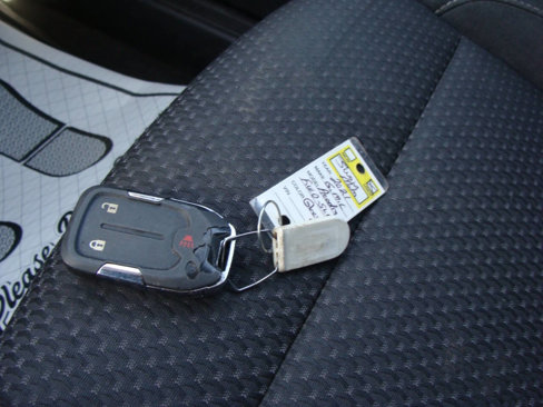 Used 2021 GMC Acadia SLE image 6