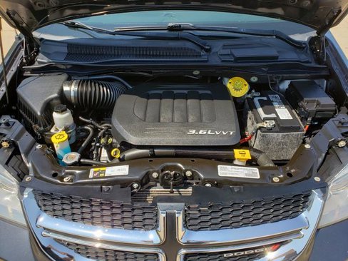 Used 2017 Dodge Grand Caravan SE w/ Power Window Group image 26
