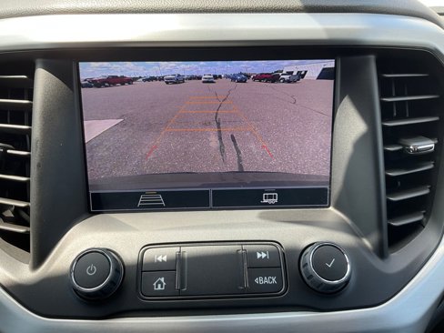 Used 2023 GMC Acadia SLE w/ Driver Convenience Package image 14