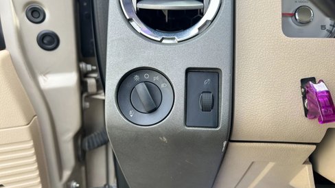 Used 2008 Ford F350 FX4 image 26