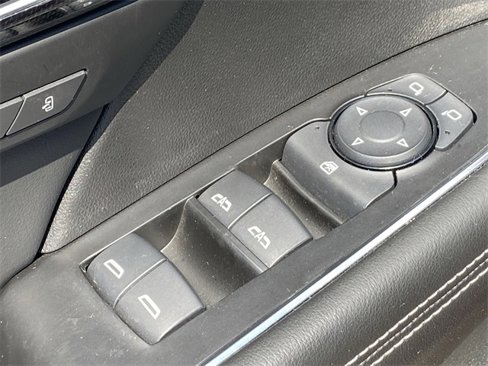 Used 2023 Buick Envision Essence image 21