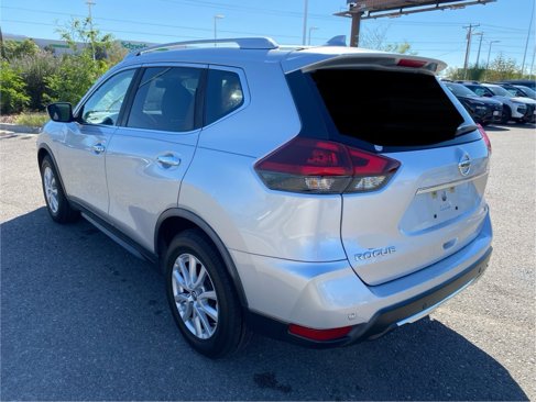 Used 2020 Nissan Rogue SV image 5