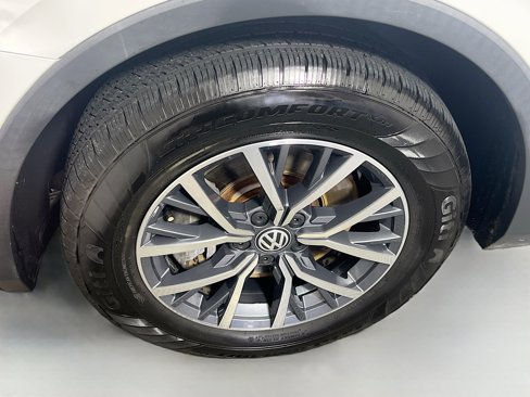 Used 2021 Volkswagen Tiguan S image 13