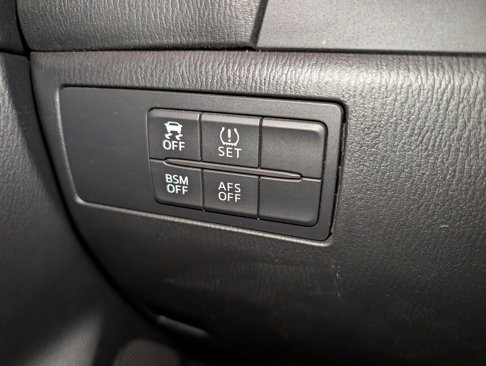 Used 2014 MAZDA MAZDA3 s Grand Touring image 41