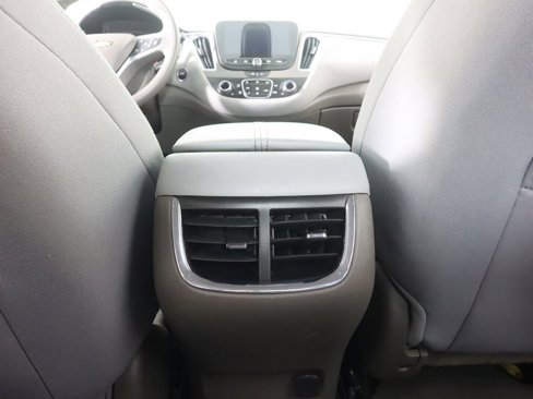 Used 2020 Chevrolet Malibu LT image 46