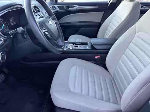 Used 2018 Ford Fusion S image 19