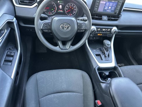 Used 2019 Toyota RAV4 XLE image 11
