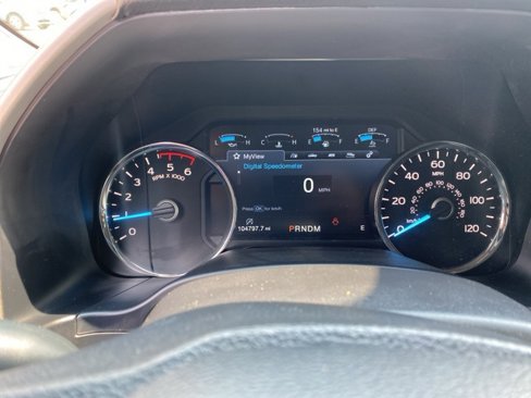 Used 2018 Ford F150 Lariat w/ Equipment Group 502A Luxury image 8