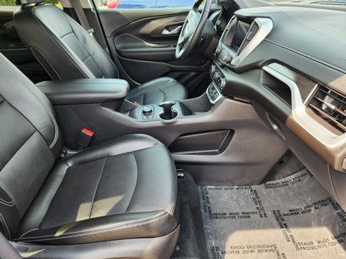 Used 2024 GMC Terrain SLT image 13