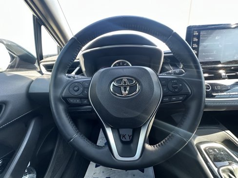 Used 2021 Toyota Corolla SE w/ Carpet Mat Package (TMS) image 9