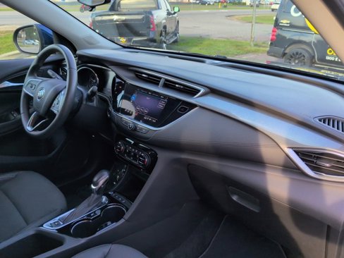 Used 2022 Buick Encore GX Select w/ Safety Package II image 30