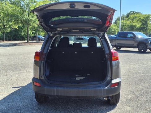 Used 2015 Toyota RAV4 XLE image 8