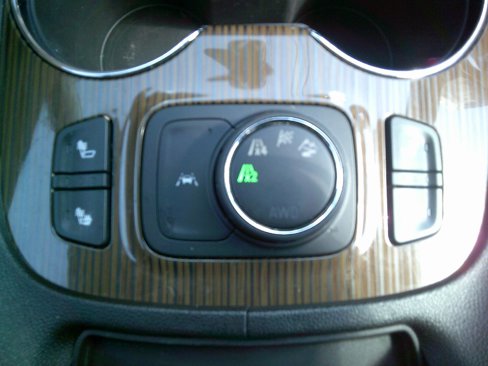 Used 2023 GMC Acadia SLE w/ Driver Convenience Package image 11