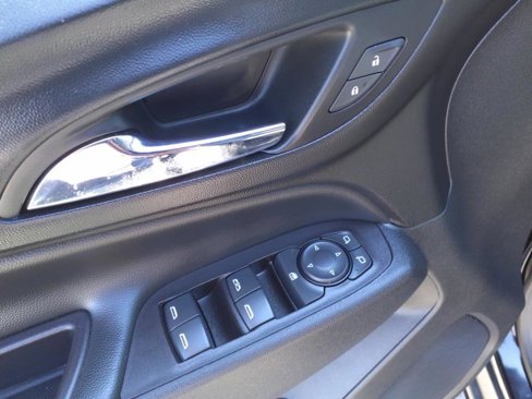 Used 2022 Chevrolet Equinox LT image 12