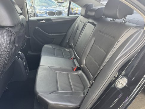 Used 2015 Volkswagen Jetta TDI image 15