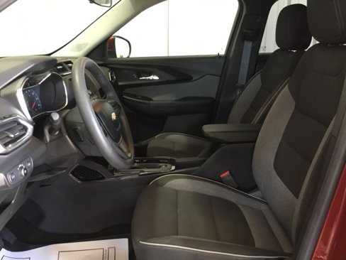 Used 2023 Chevrolet TrailBlazer LT image 29