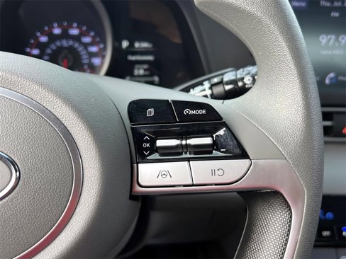 Certified 2023 Hyundai Elantra SEL image 24