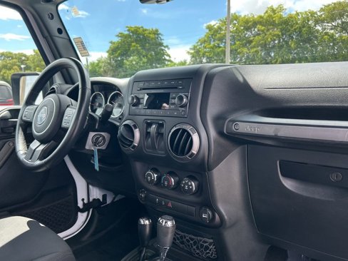 Used 2018 Jeep Wrangler Sport image 23