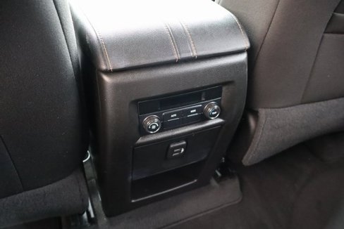 Used 2018 Chevrolet Traverse LT image 38
