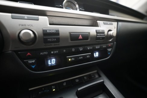 Used 2013 Lexus ES 350 image 21
