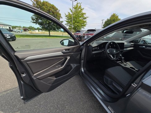 New 2025 Volkswagen Jetta S image 21