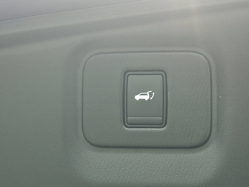 Used 2019 Nissan Pathfinder SL image 34