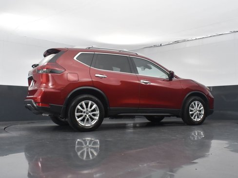 Used 2019 Nissan Rogue SV image 21