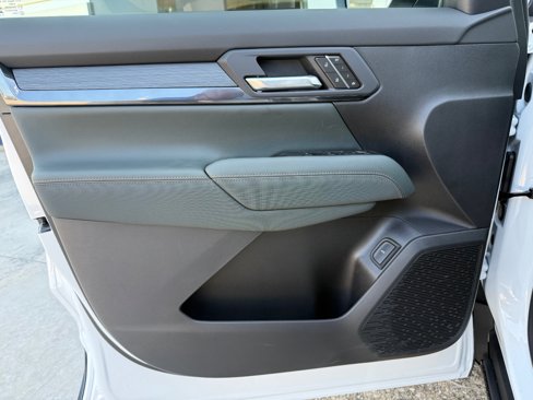 New 2026 GMC Terrain AT4 w/ Convenience Package III image 7