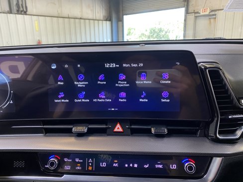 Used 2024 Kia Sportage SX image 39