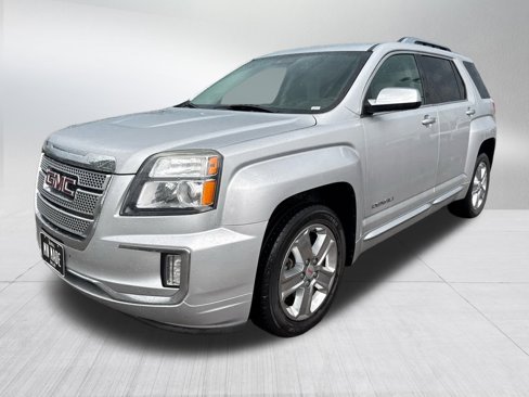 Used 2016 GMC Terrain Denali image 2
