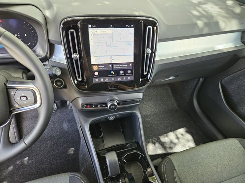 New 2026 Volvo XC40 B5 Core image 24