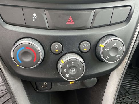 Used 2019 Chevrolet Trax LT w/ Driver Confidence Package image 31